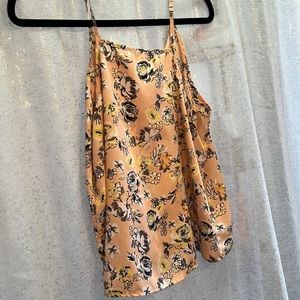 Flowy floral lightweight top